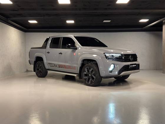 VOLKSWAGEN AMAROK 3.0 V6 TDI DIESEL BARRETOS 70 ANOS CD 4MOTION AUTOMÁTICO